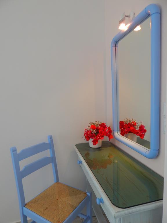 Evgenia Rooms And Apartments Folégandros エクステリア 写真