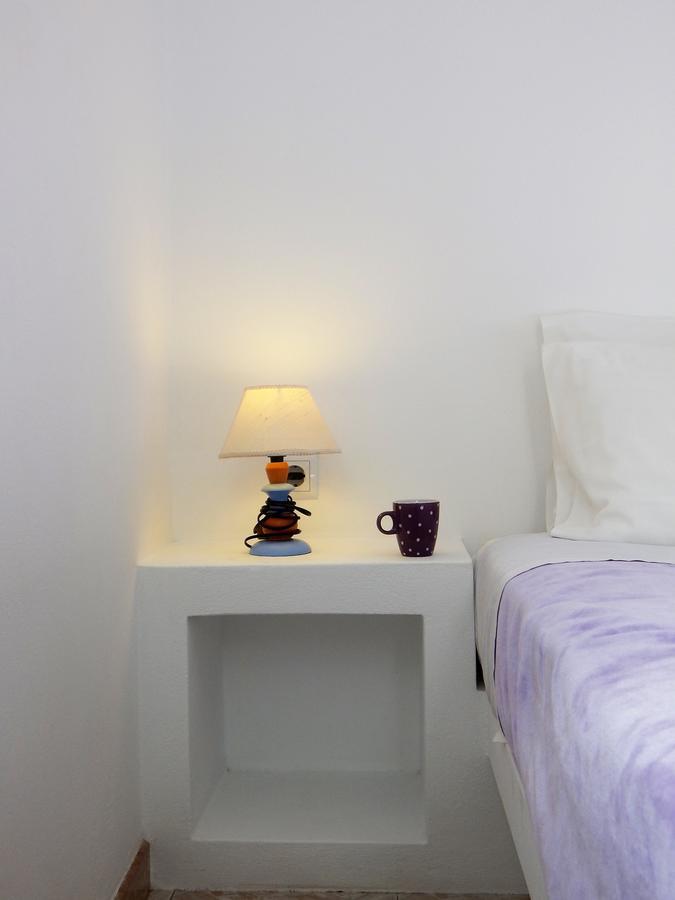 Evgenia Rooms And Apartments Folégandros エクステリア 写真