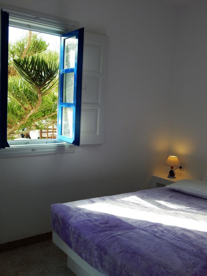 Evgenia Rooms And Apartments Folégandros エクステリア 写真