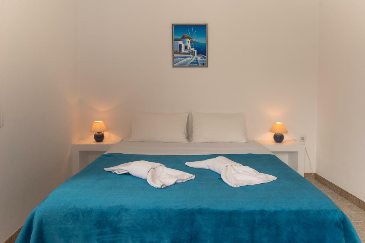 Evgenia Rooms And Apartments Folégandros エクステリア 写真