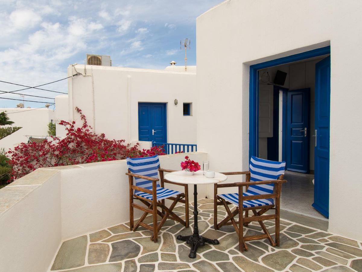 Evgenia Rooms And Apartments Folégandros エクステリア 写真